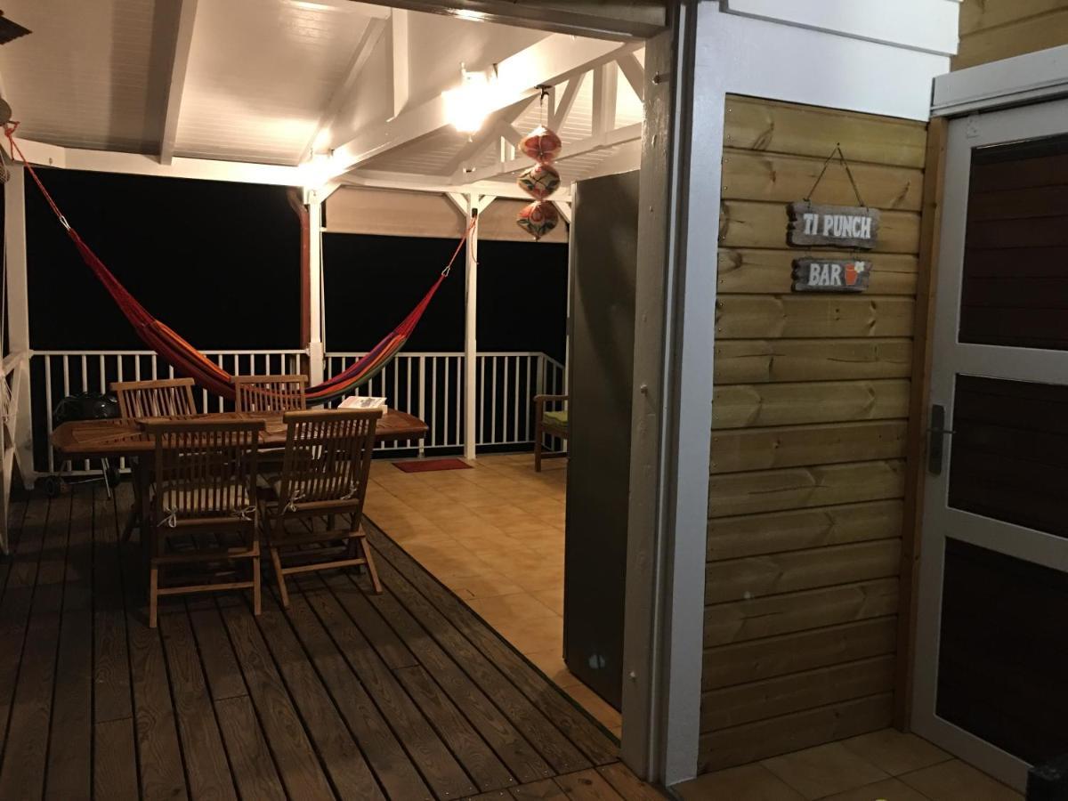 Grand Bungalow Avec Piscine Et Vue Mer Буйянт Екстериор снимка