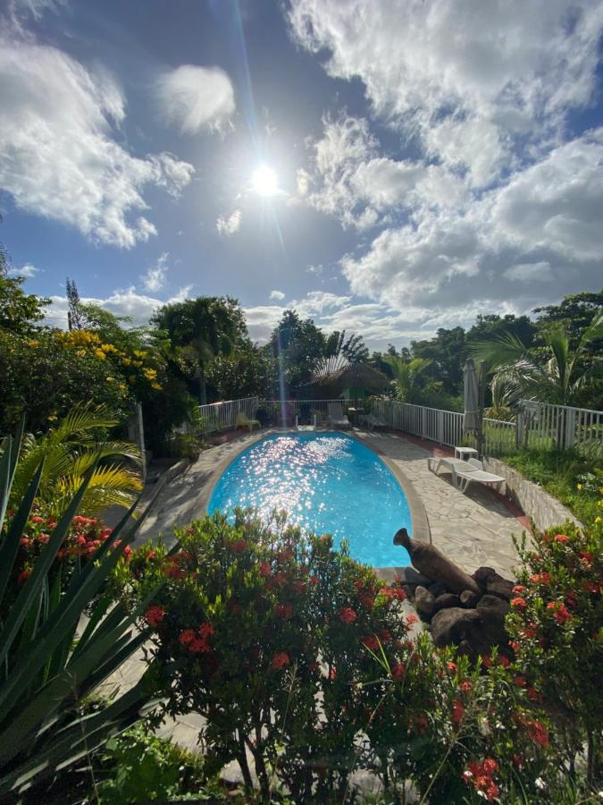 Grand Bungalow Avec Piscine Et Vue Mer Буйянт Екстериор снимка